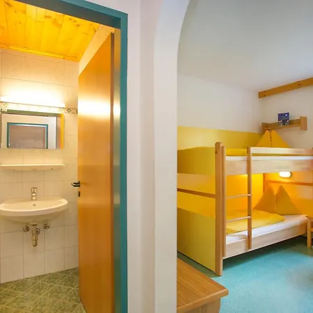 Hostel Jugendpension Muellauerhof *